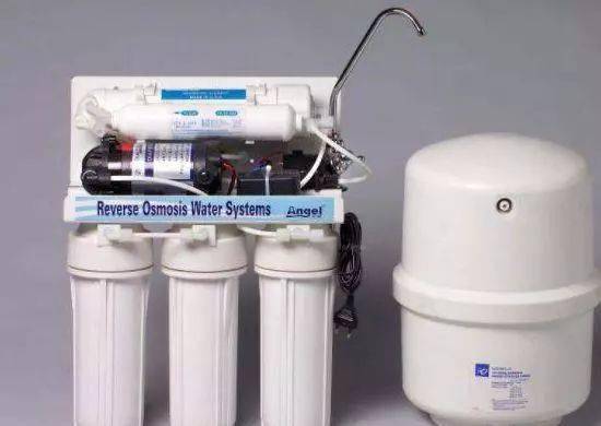 廚房中這兩樣電器沒必要買，入住后才懊惱凈水器成雞肋